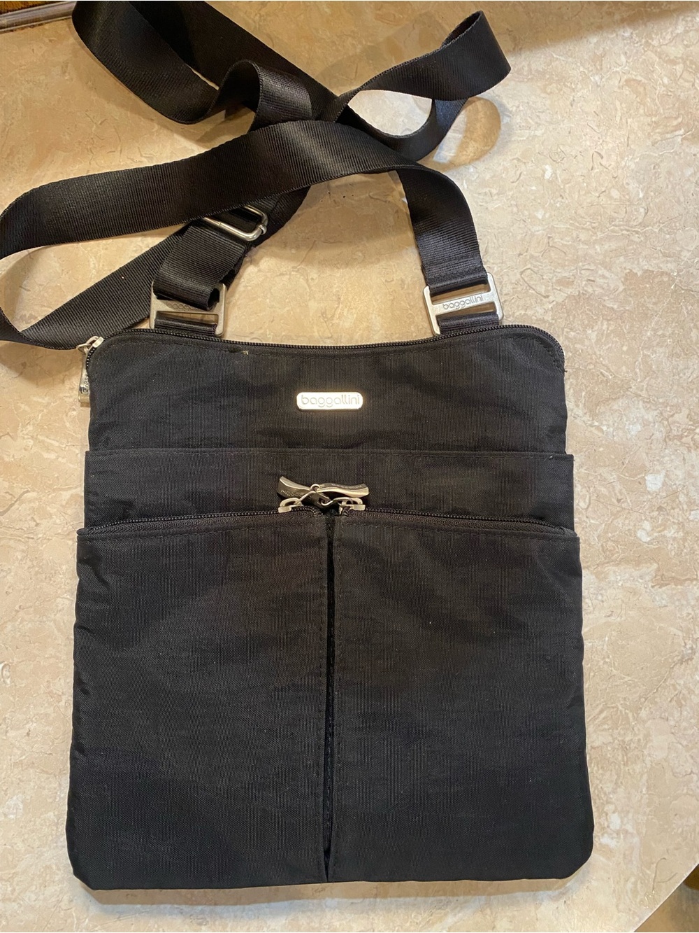 Baggallini Black Slim Crossbody Messenger Bag